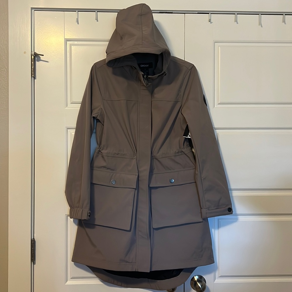 New with tag- DKNY womens water resistant hooded long parka rain coat size S